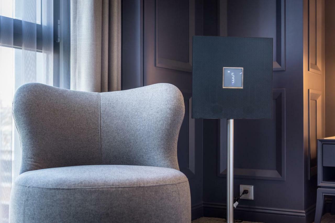 Park Lees Hotel Kao-siung Exteriér fotografie The Smart Mirror