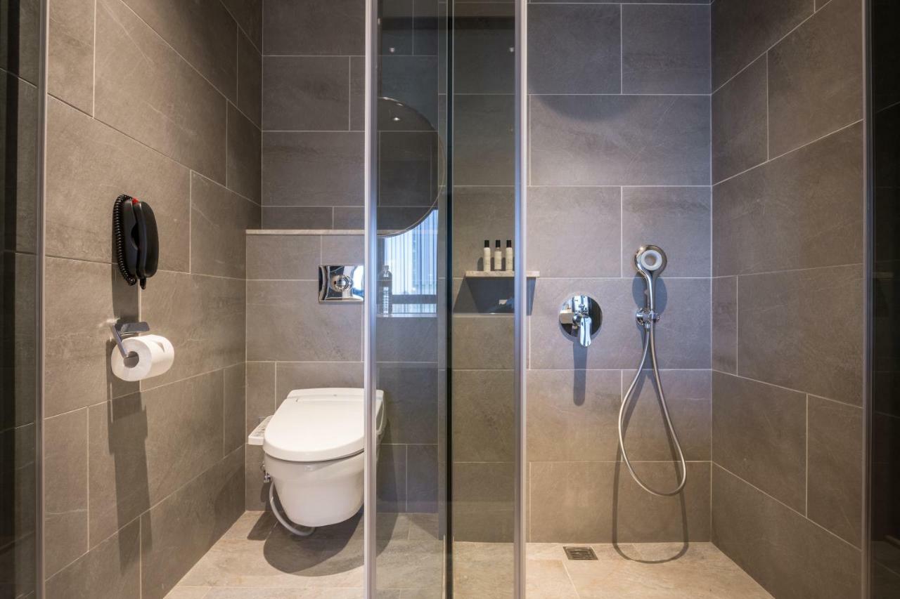 Park Lees Hotel Kao-siung Exteriér fotografie A wet room in a hotel